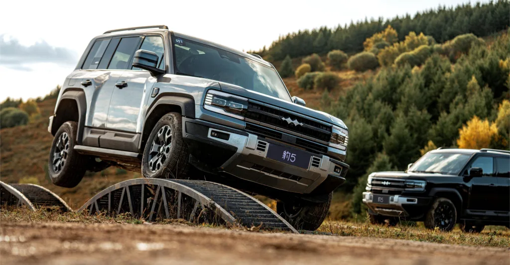 BYD Leopard vs. Jetour