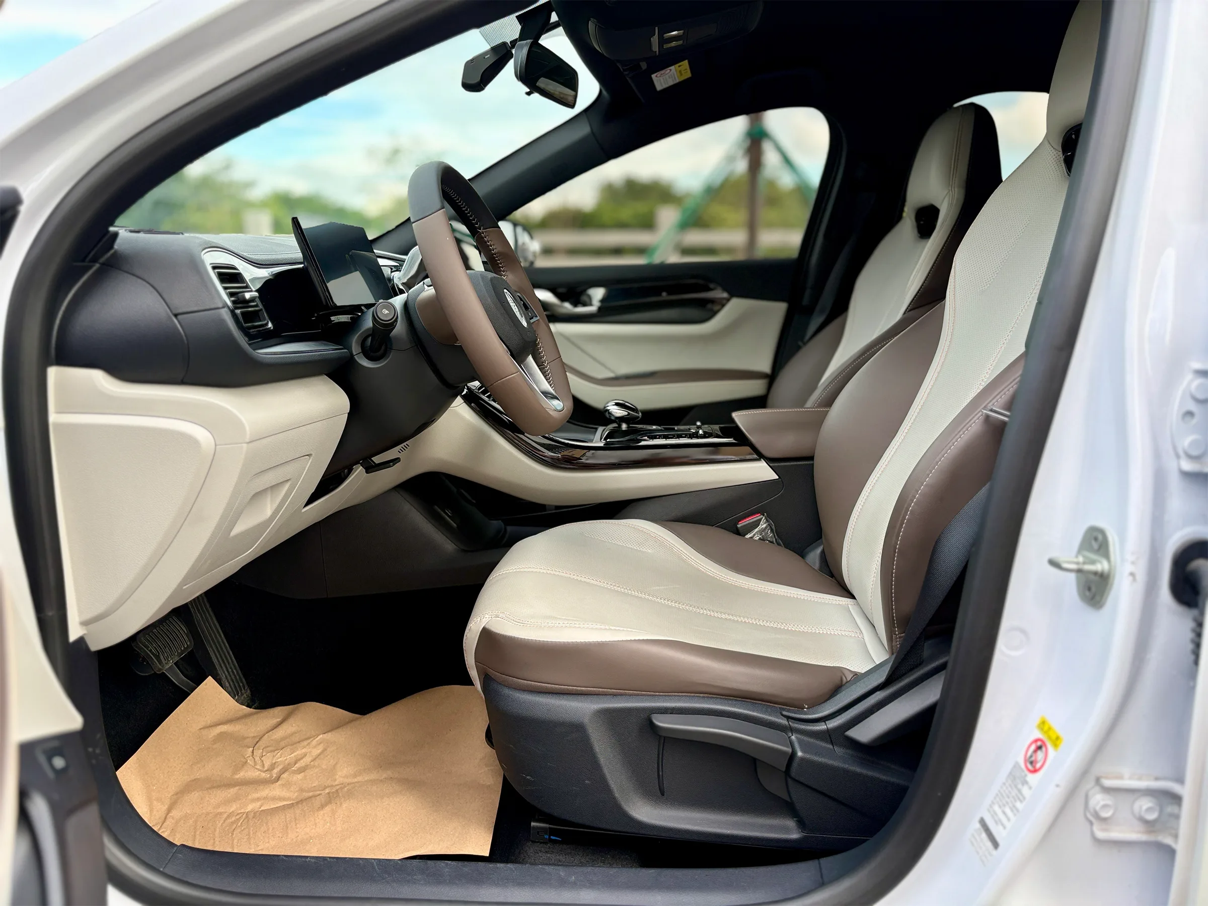 BYD Qin Plus DM-i 2023 10