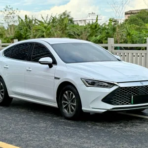 BYD Qin Plus DM-i 2023 3