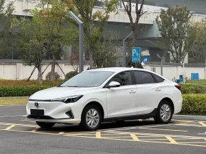 Changan Eado EV460 2022 1