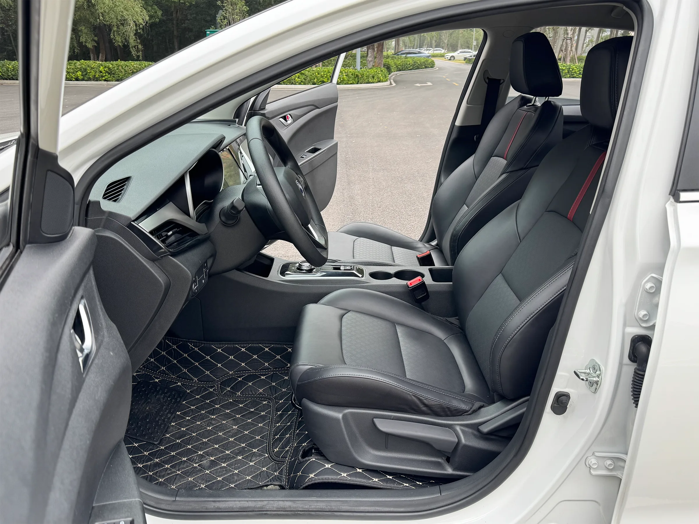 Changan Eado EV460 2022 8