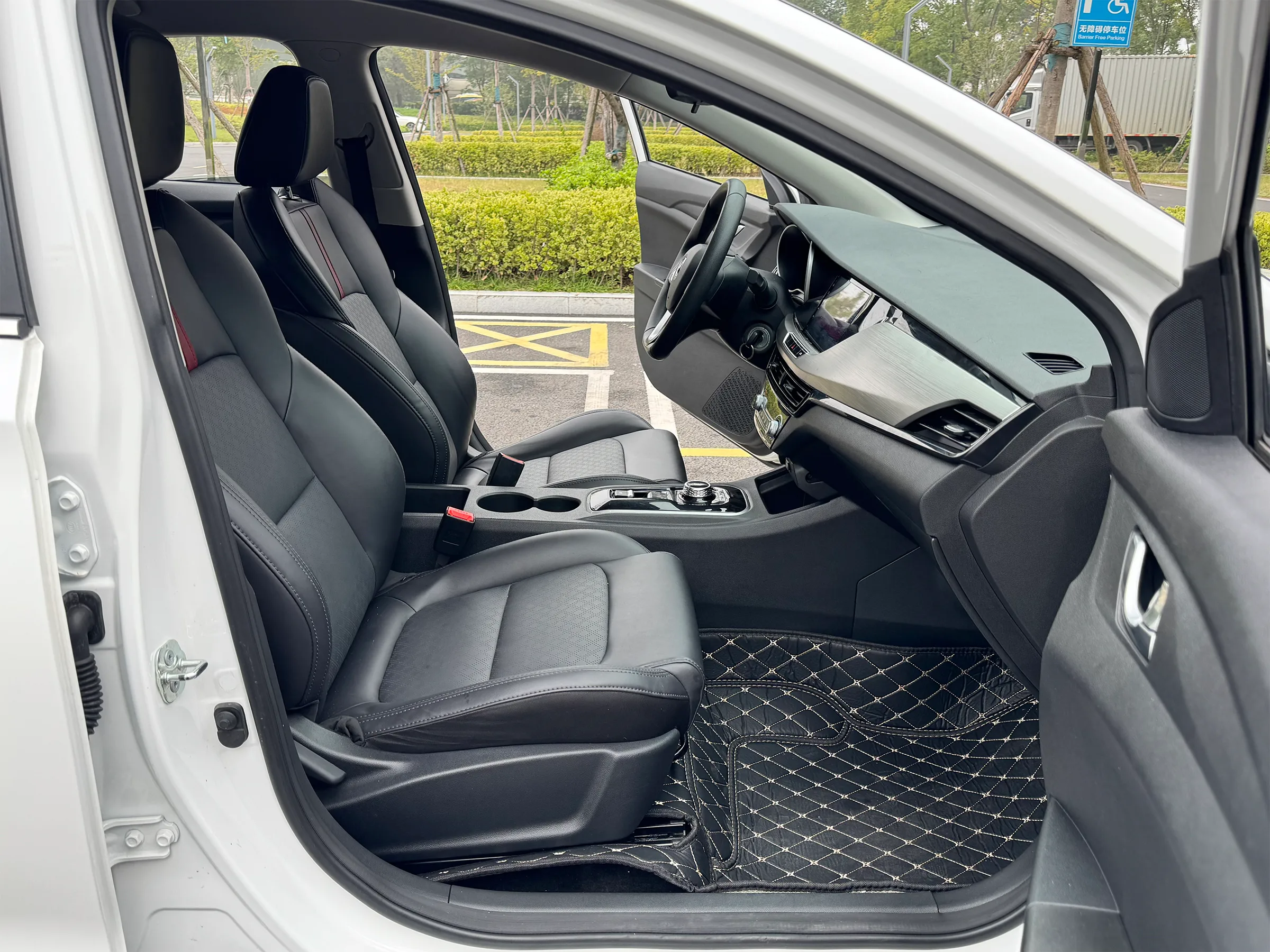 Changan Eado EV460 2022 9