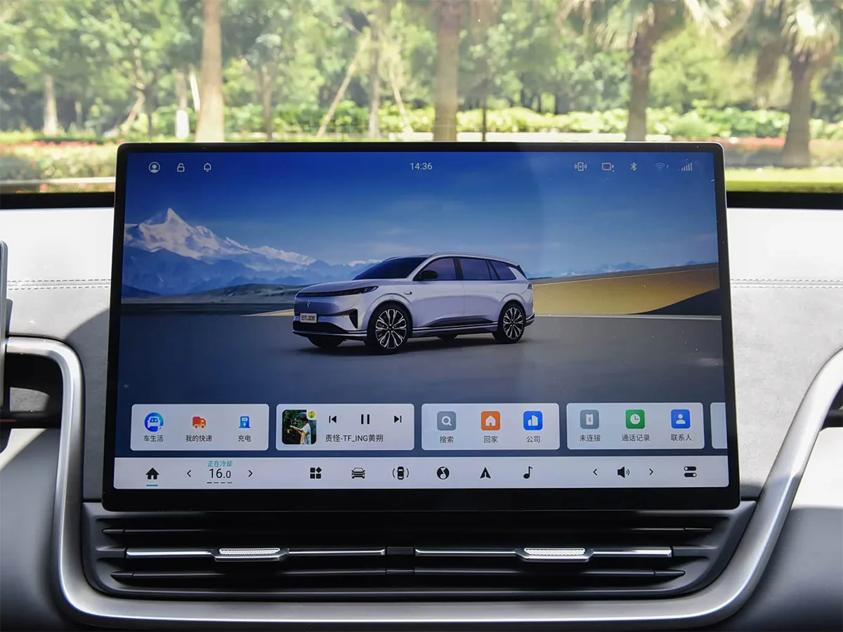 Dongfeng eπ008 EREV_10