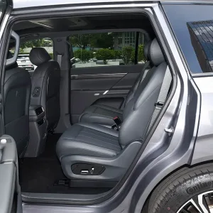 Dongfeng eπ008 EREV_12