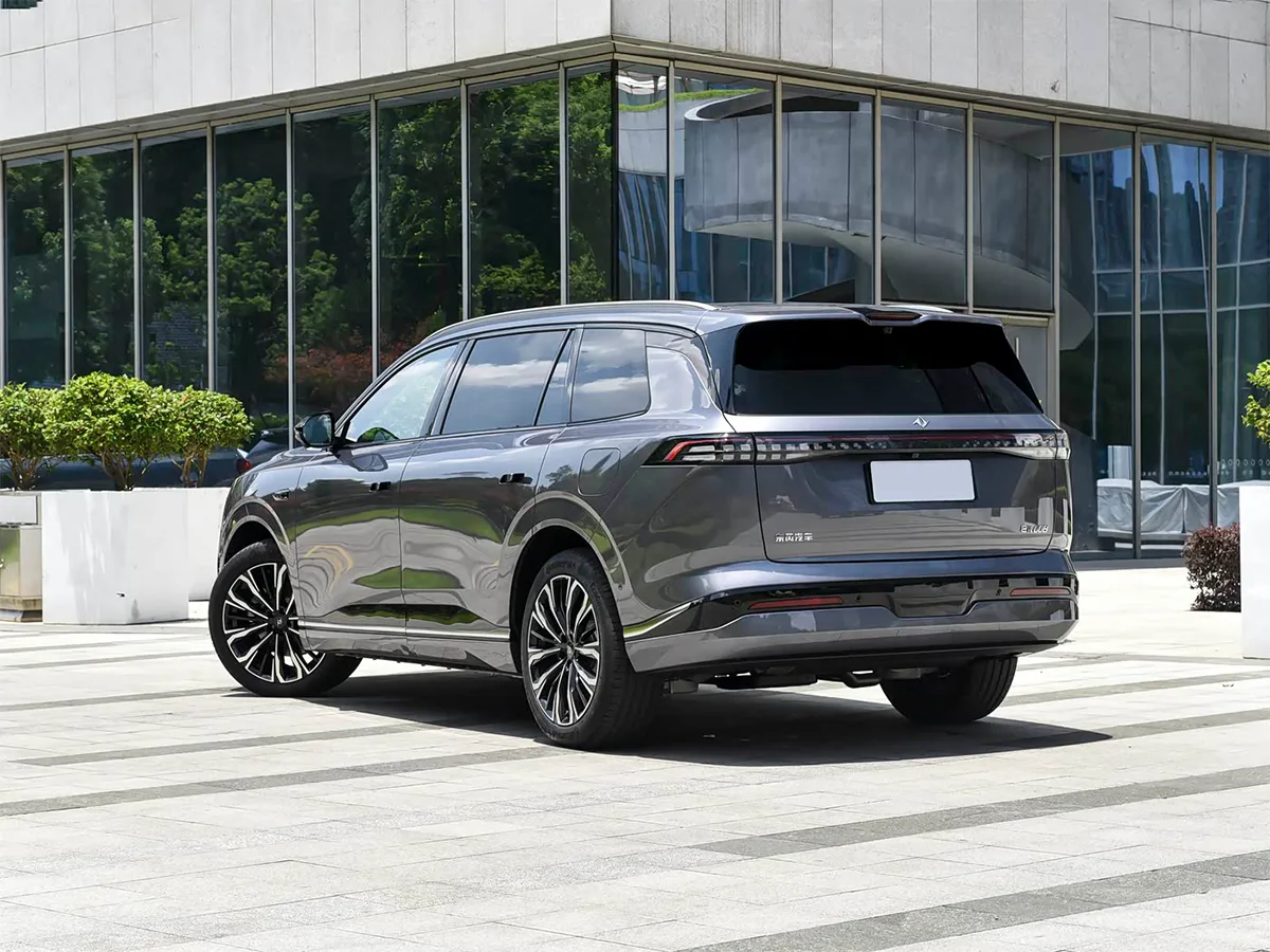 Dongfeng eπ008 EREV_5