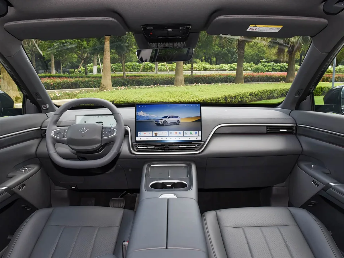 Dongfeng eπ008 EREV_7