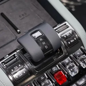 Leopard 5 interior Shoal Green_5