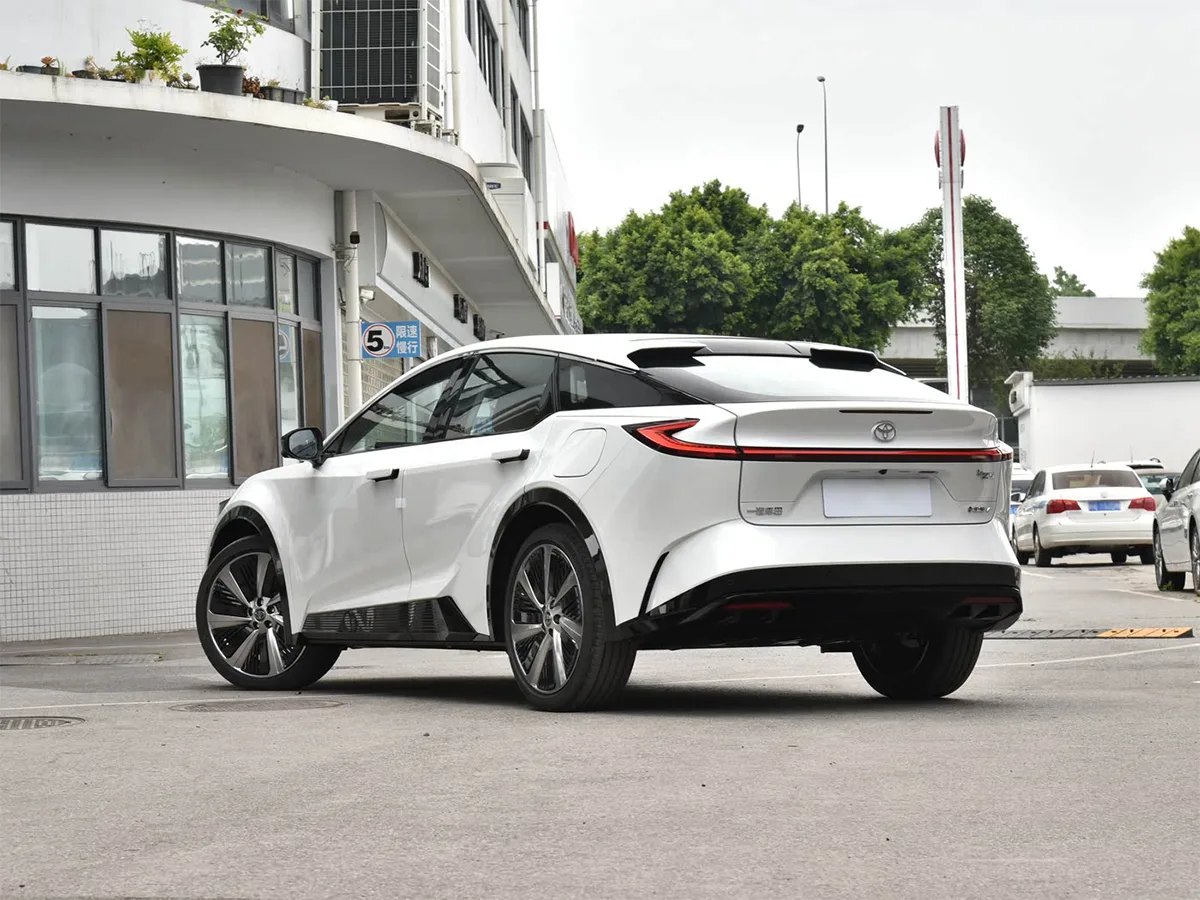 Toyota BZ5 5