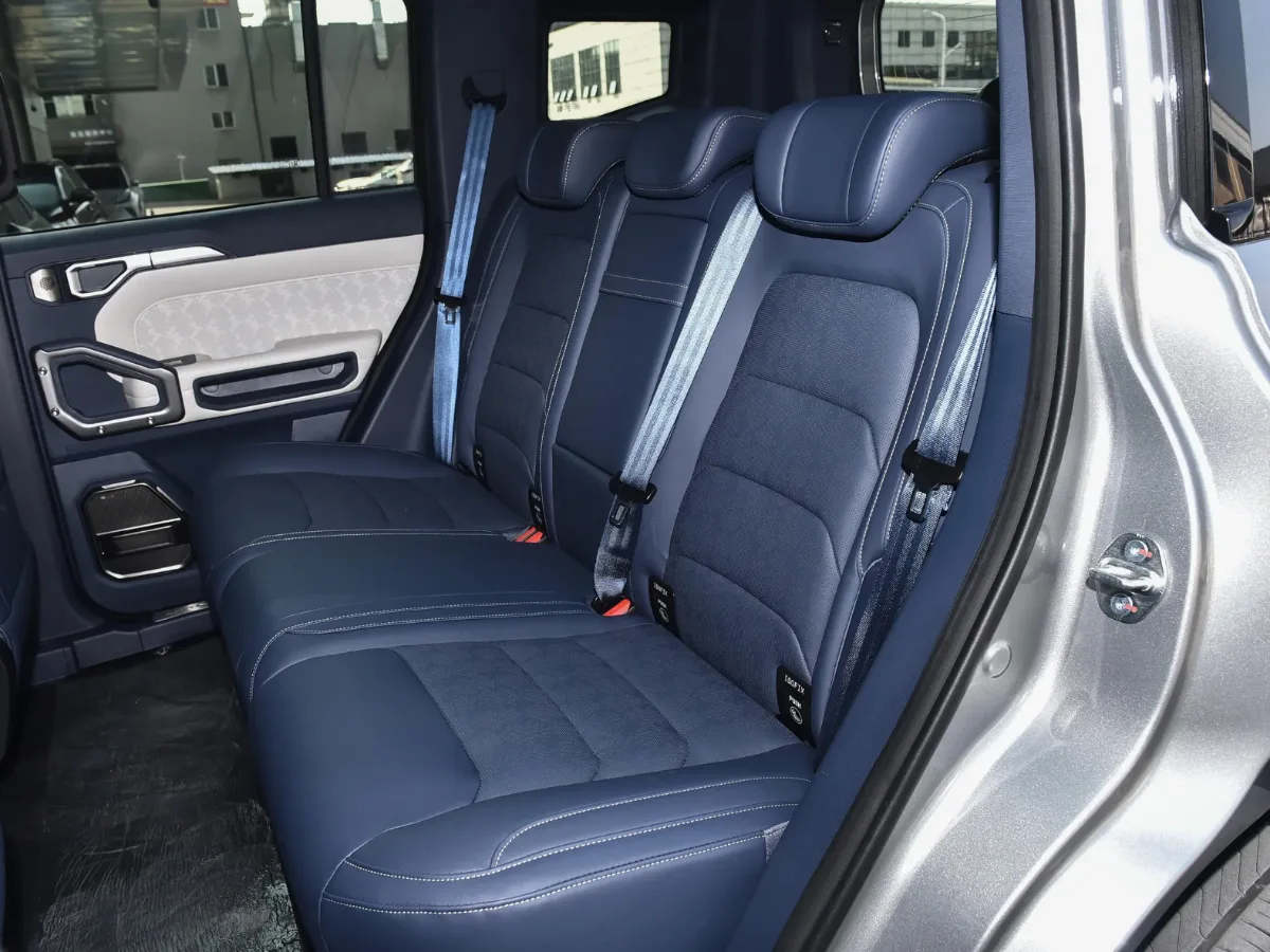 Jetour ShanHai T2 interior Blue&White jipi_6