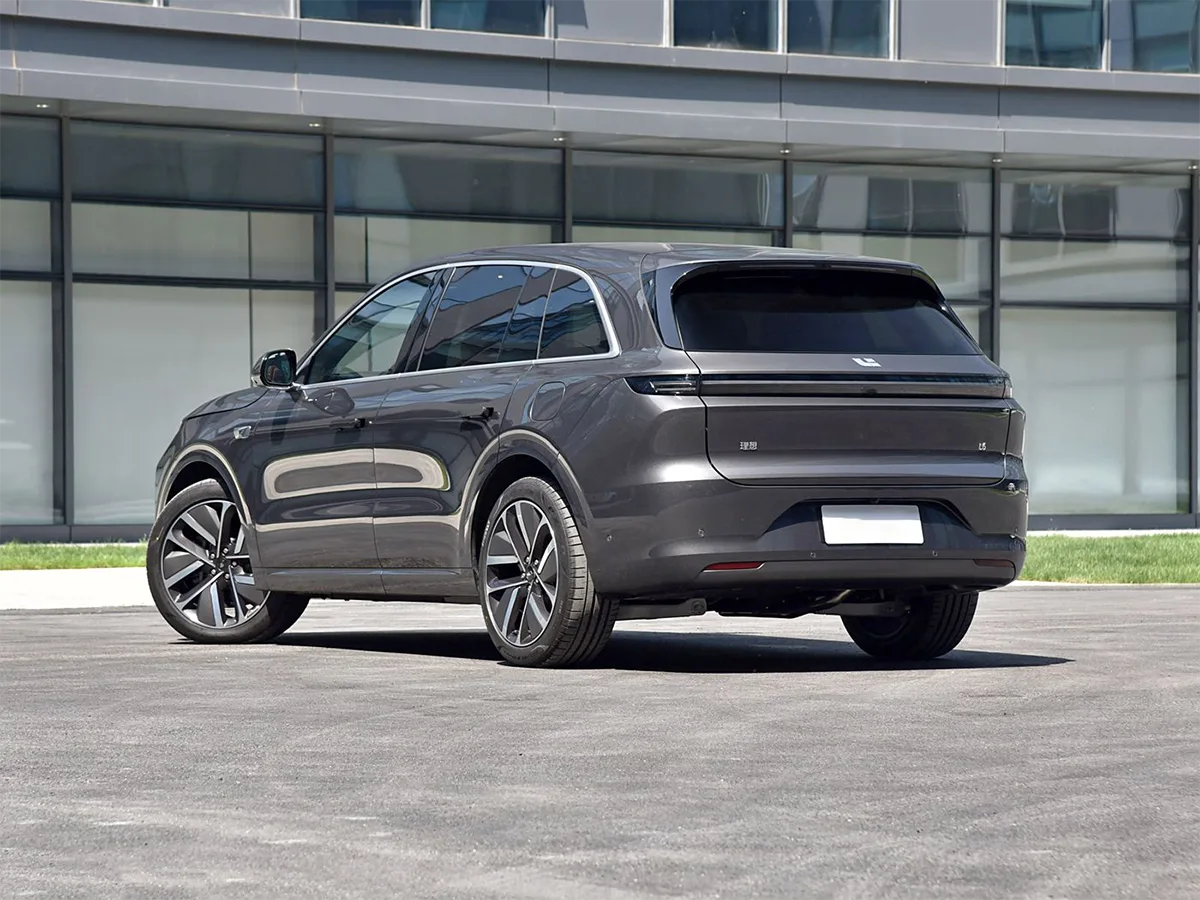Li Auto L6 Grey_3