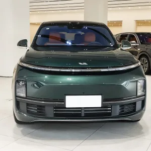 Li Auto L8 Green_2