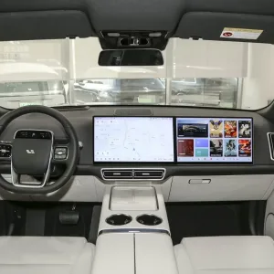 Li Auto L8 interior Black&White_1