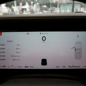 ROX 01 interior black_3