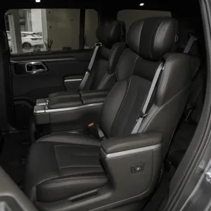 ROX 01 interior black_7