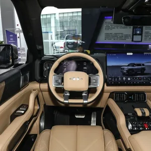 Leopard 8 interior Brown_1