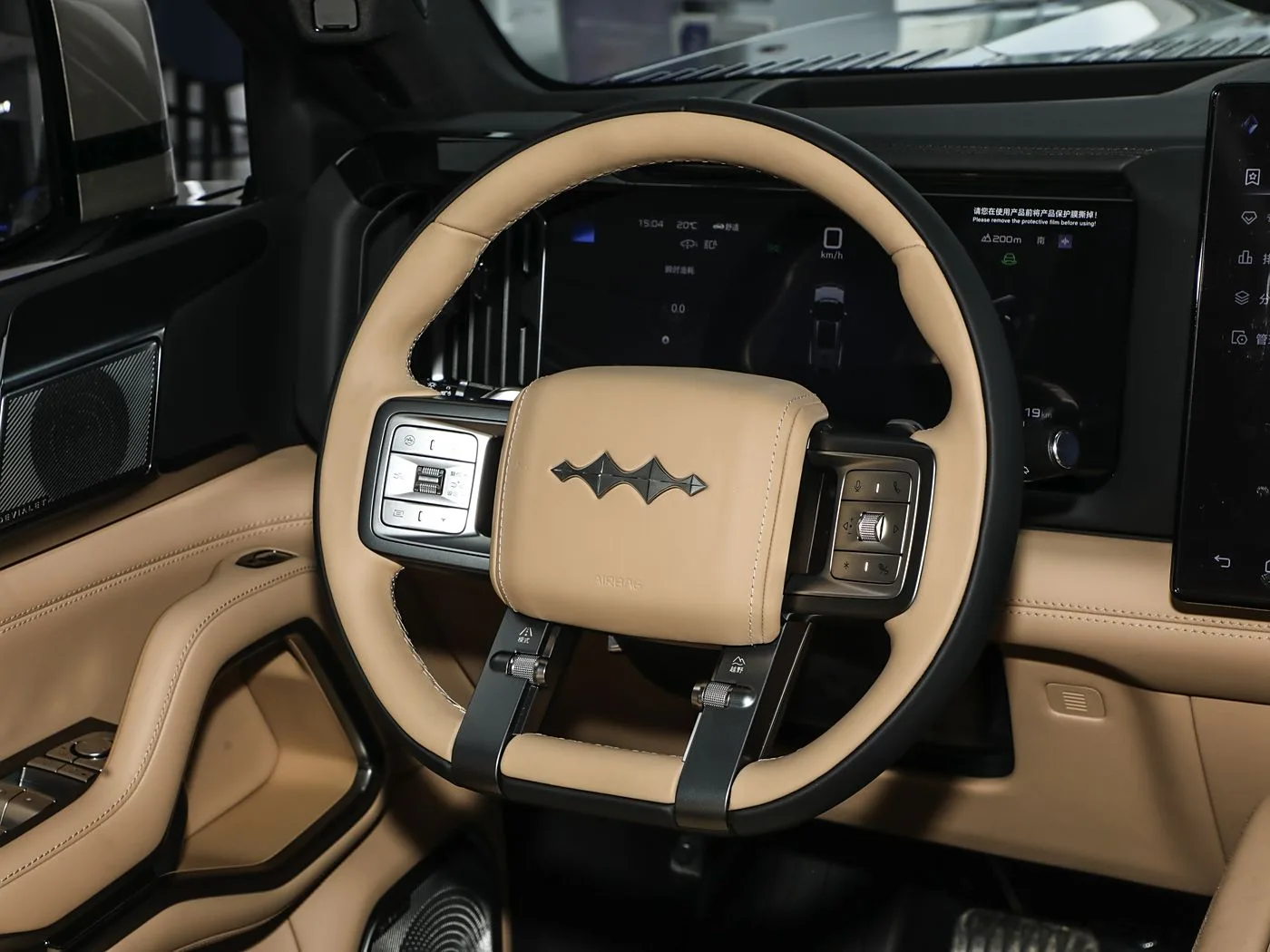Leopard 8 interior Brown_2