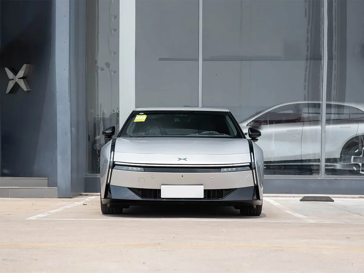 XPeng P7-2