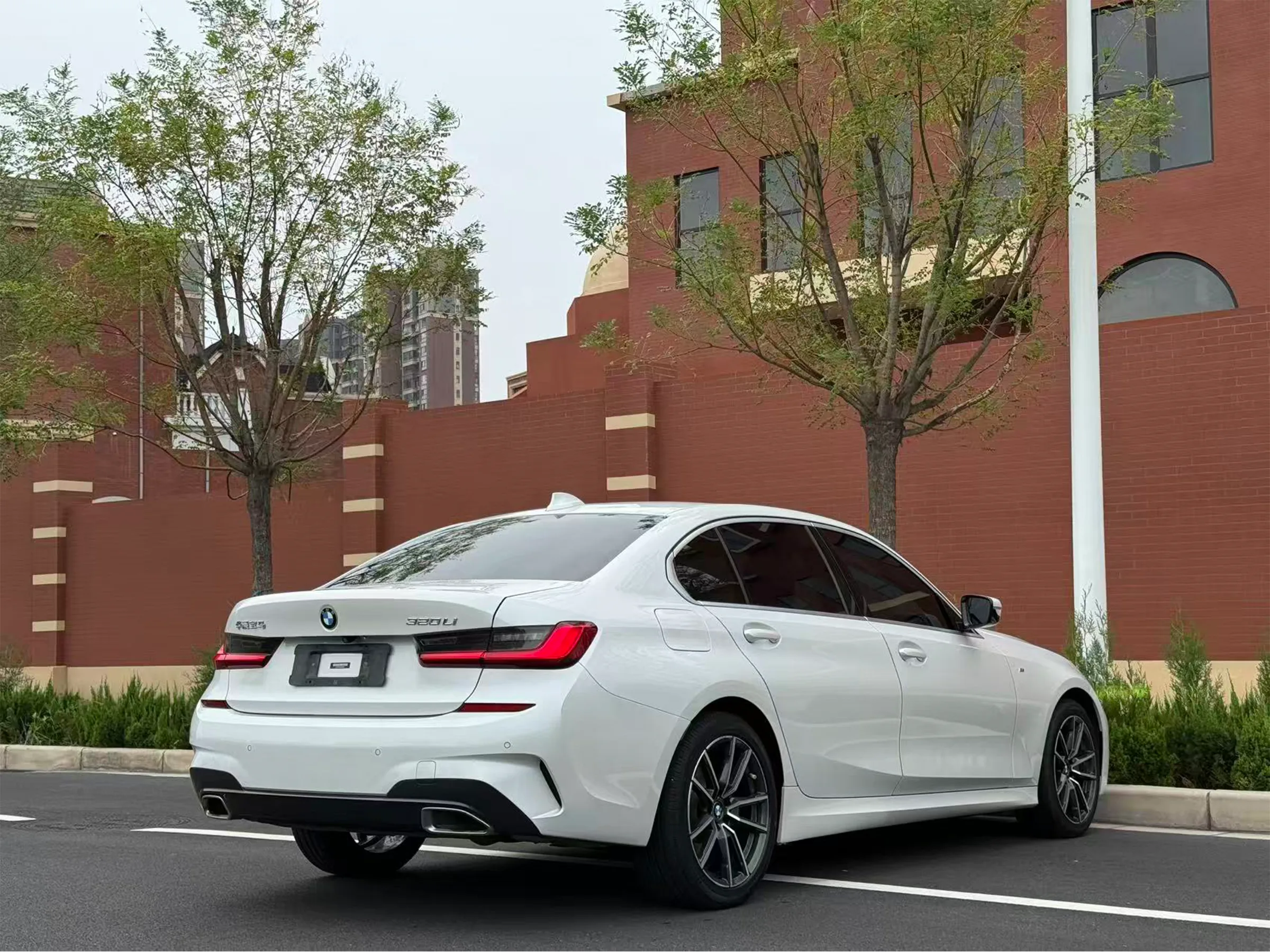 BMW 320Li M 2020-2022 4