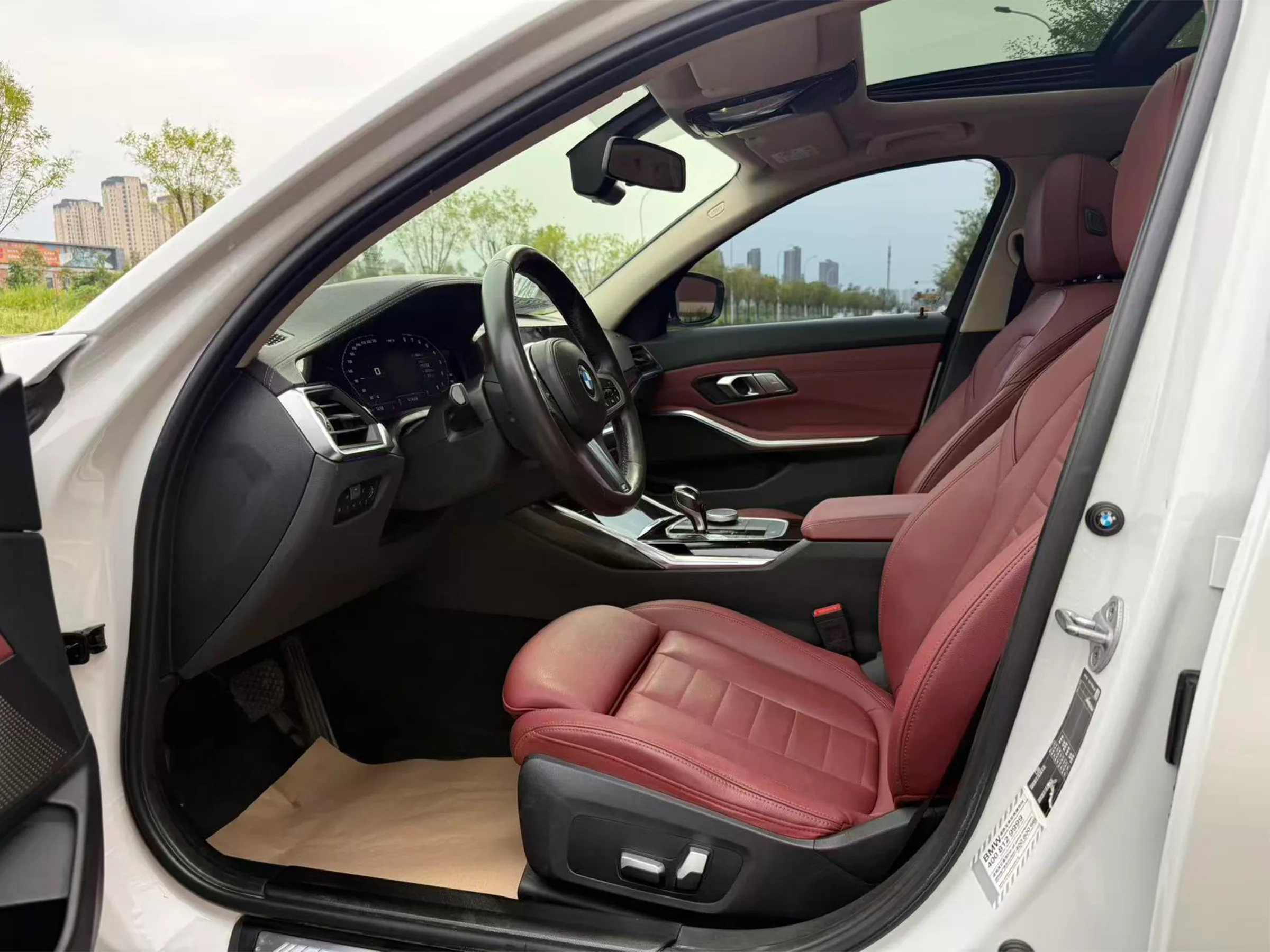 BMW 320Li M 2020-2022 9