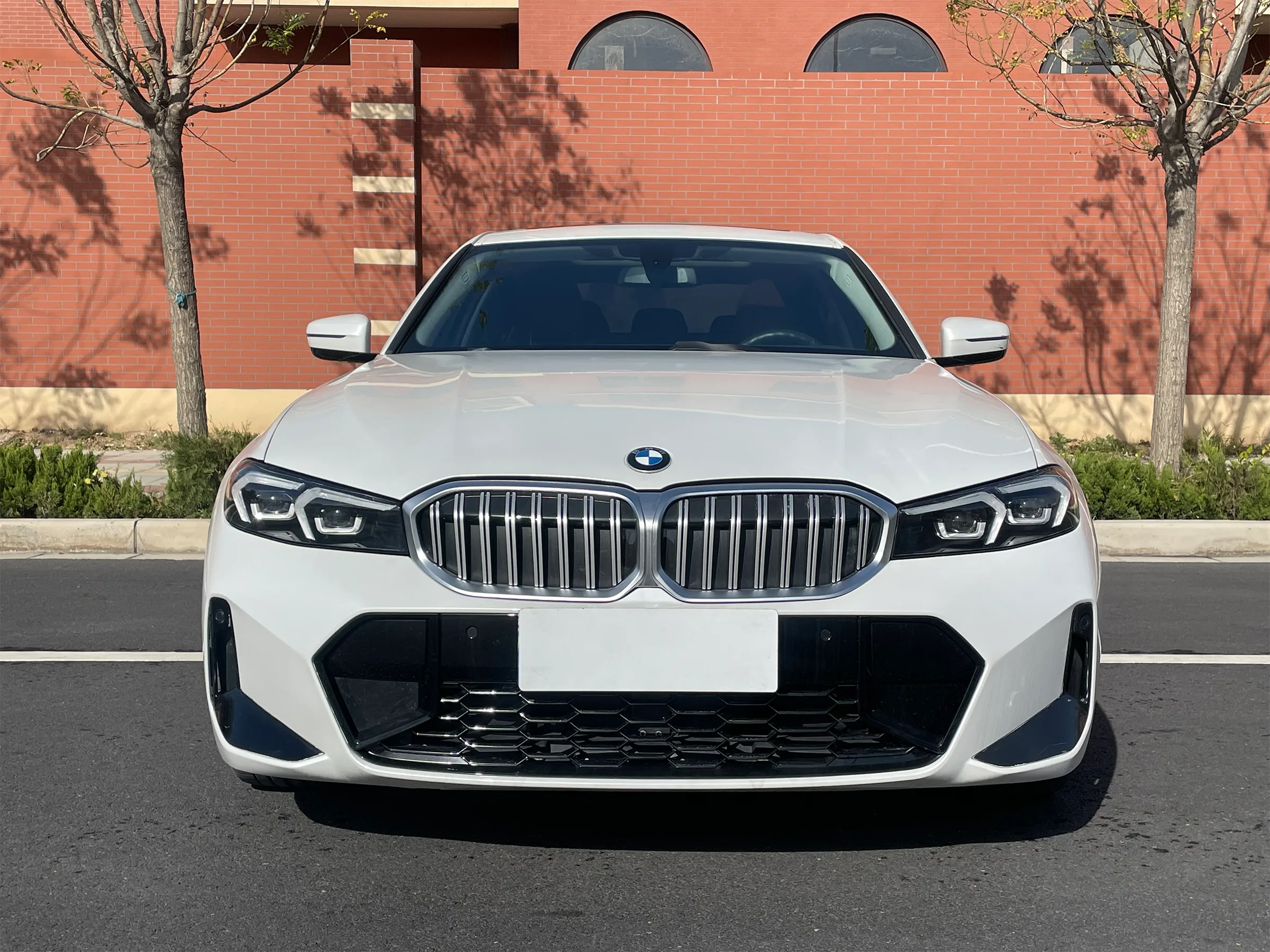 BMW 320Li M 2023-2024 2