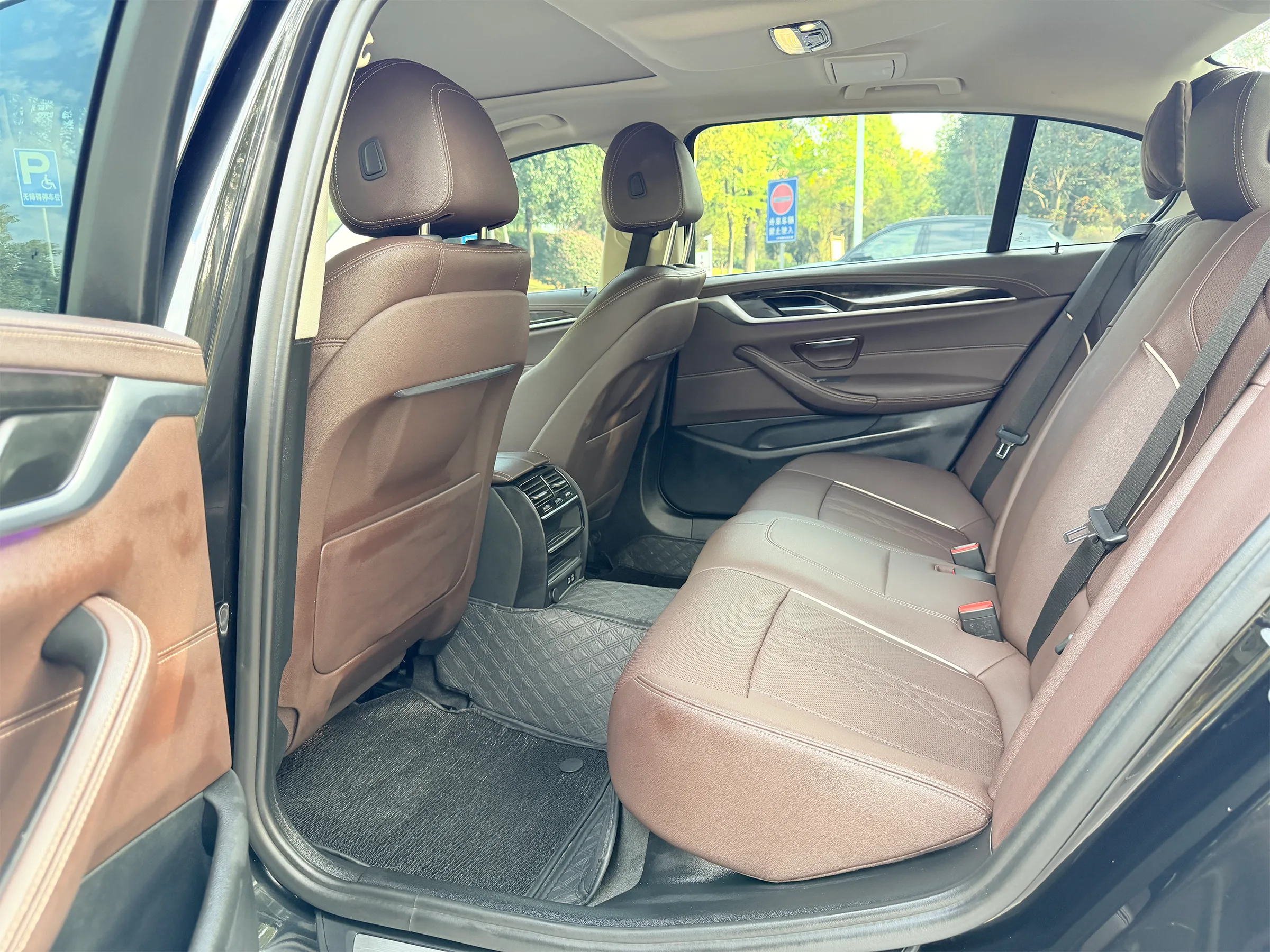 BMW 525Li 2021-2023 11