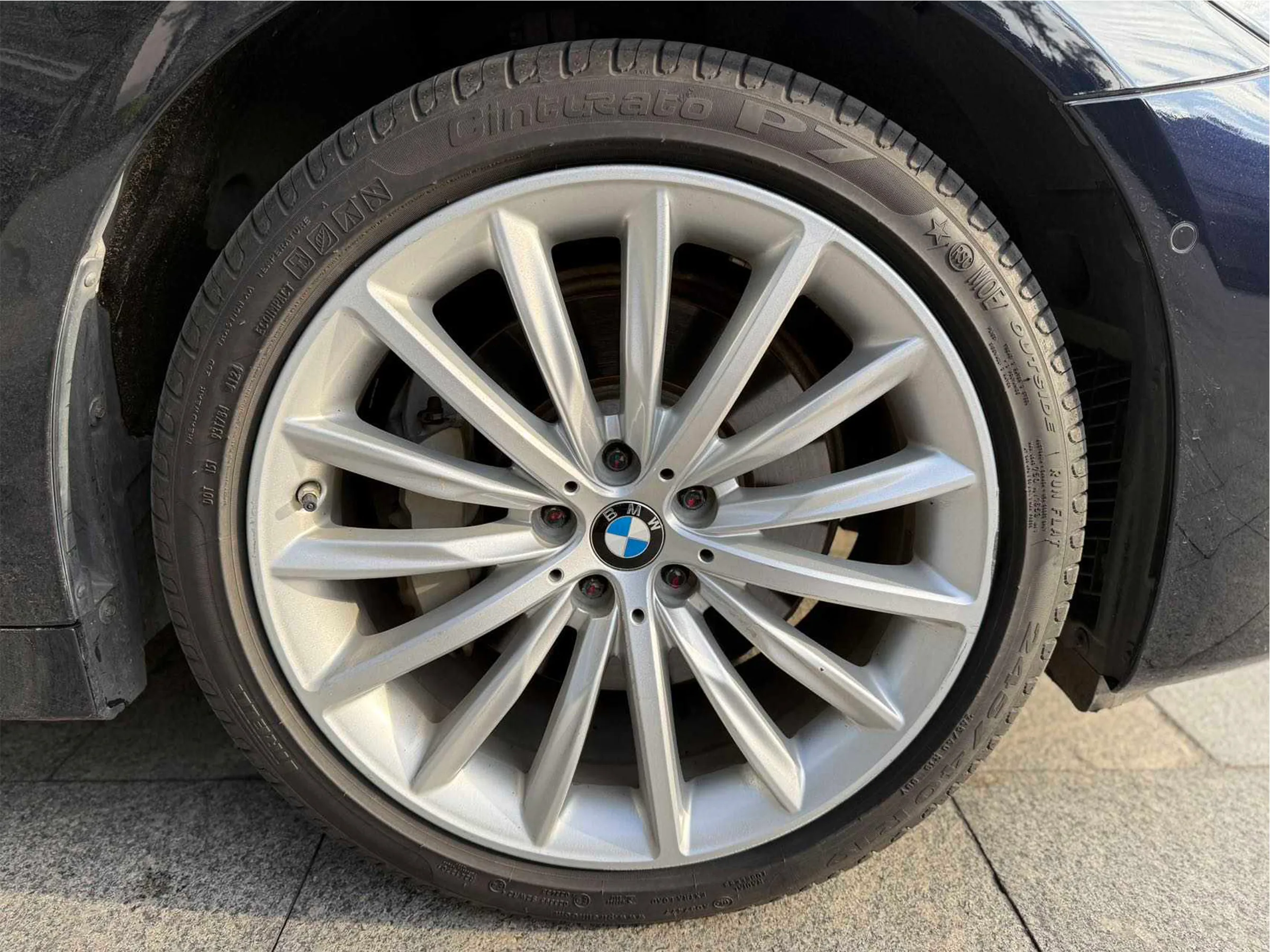 BMW 530Li 2021-2023 12