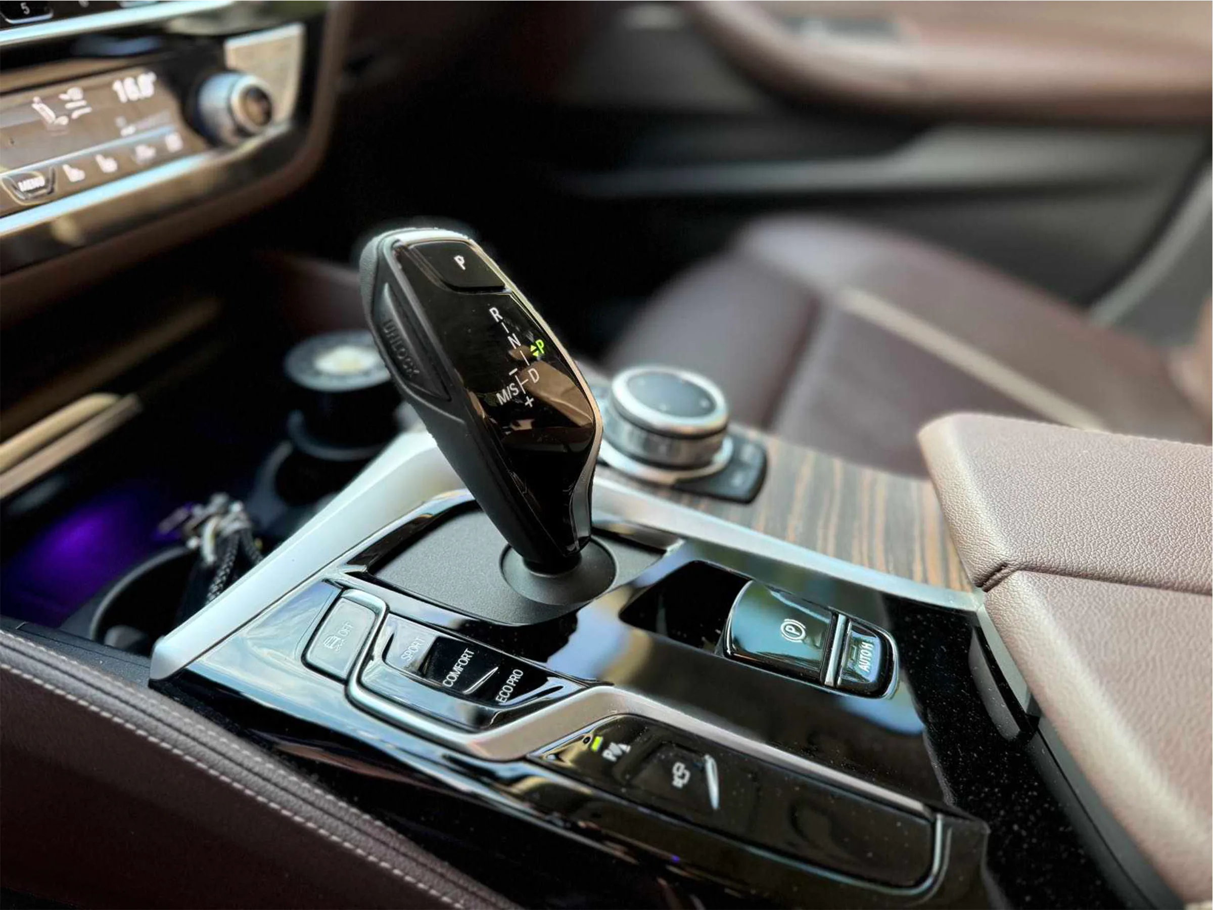 BMW 530Li 2021-2023 8