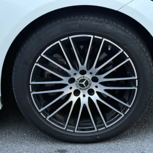 C-Class 2024 200L HEV 12