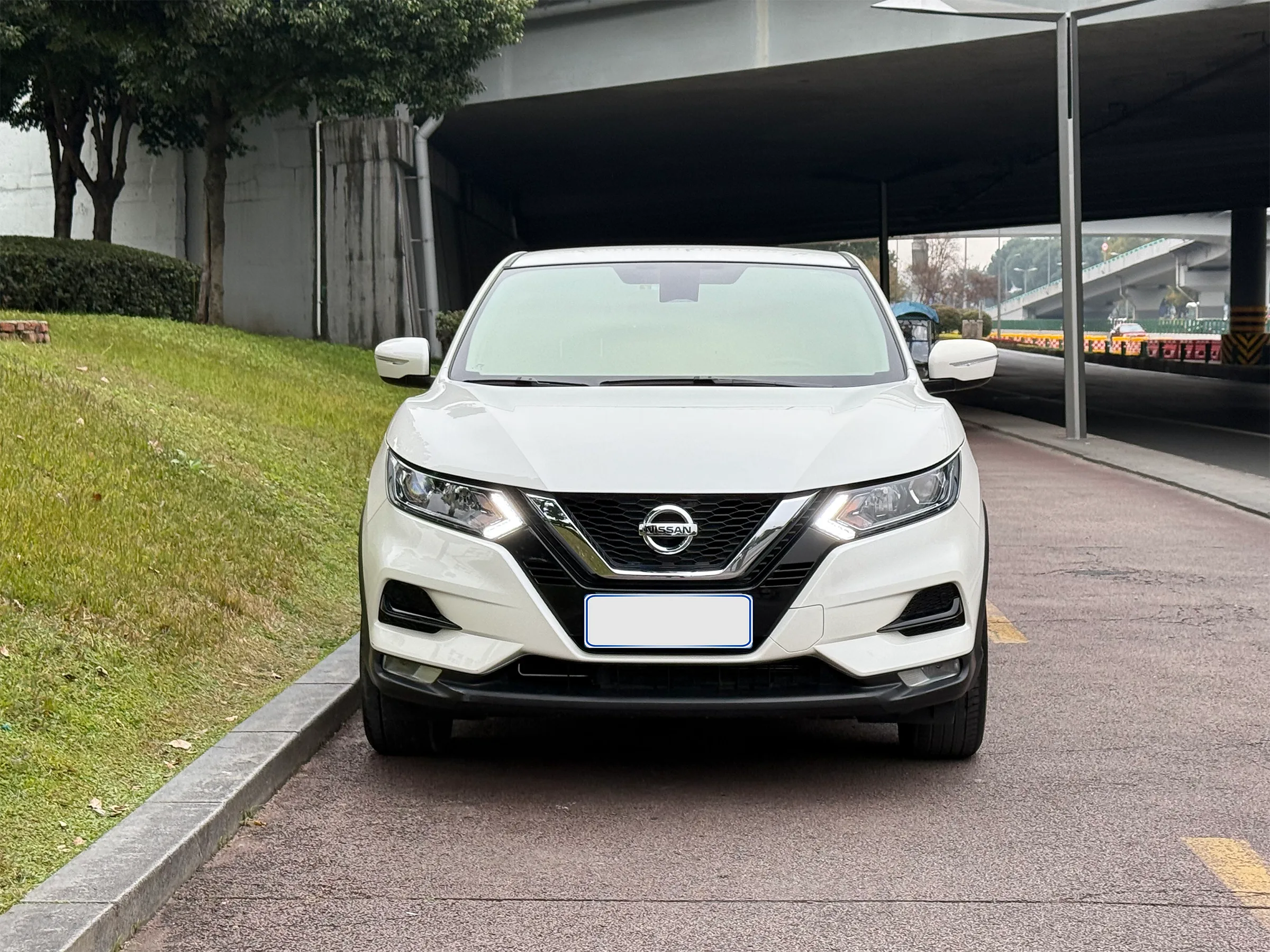 Nissan Qashqai 2022 2.0L CVT XV Smart Edition 2