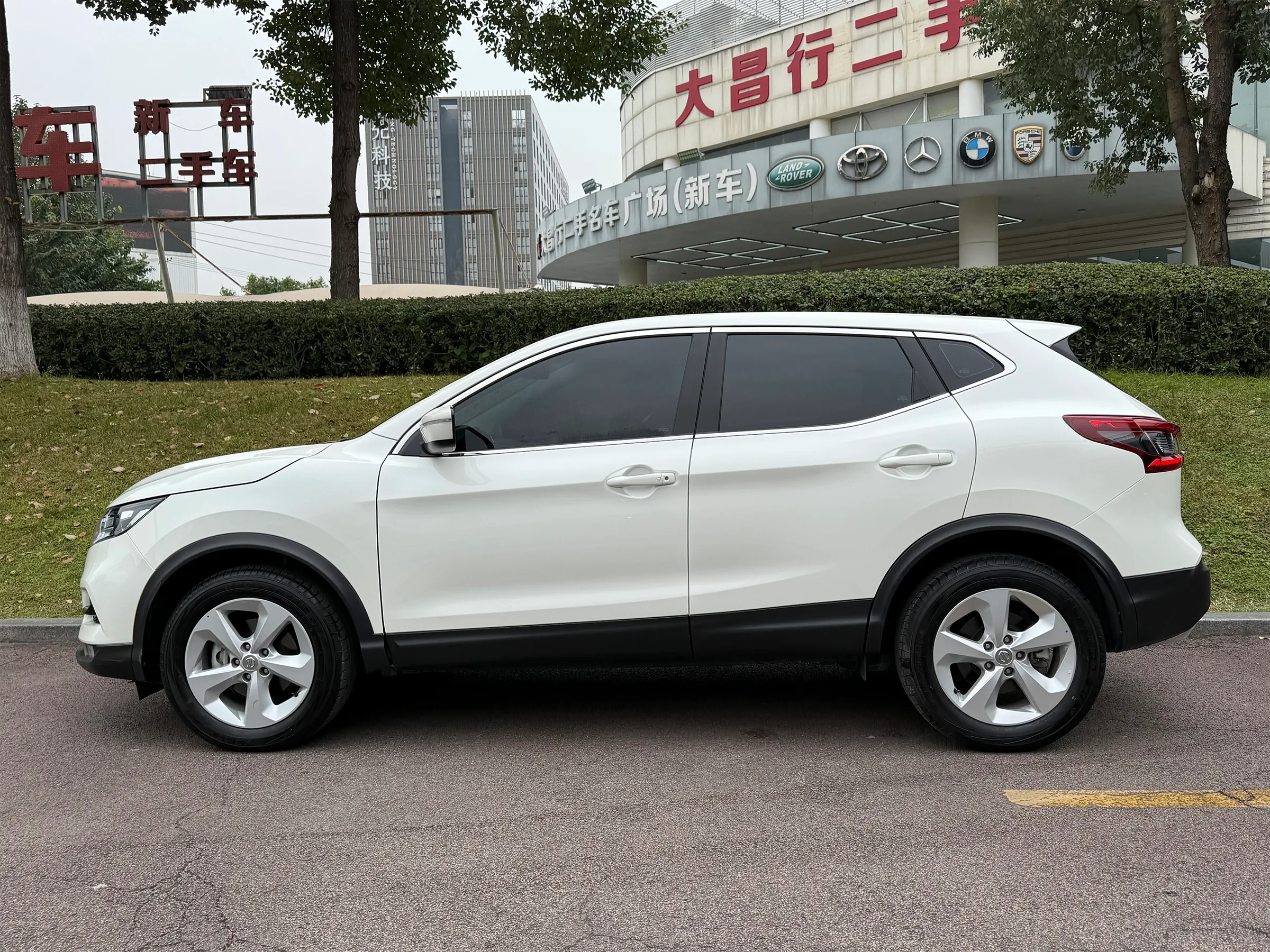 Nissan Qashqai 2022 2.0L CVT XV Smart Edition 4