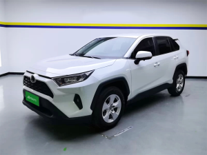 Toyota RAV4 2023 2.0L 2WD