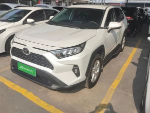 Toyota RAV4 2024 2.0L 2WD