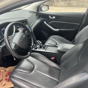 Venucia D60 EV 2022 11