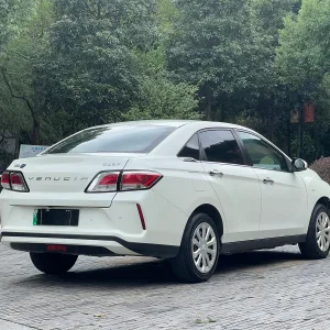 Venucia D60 EV 2022 5