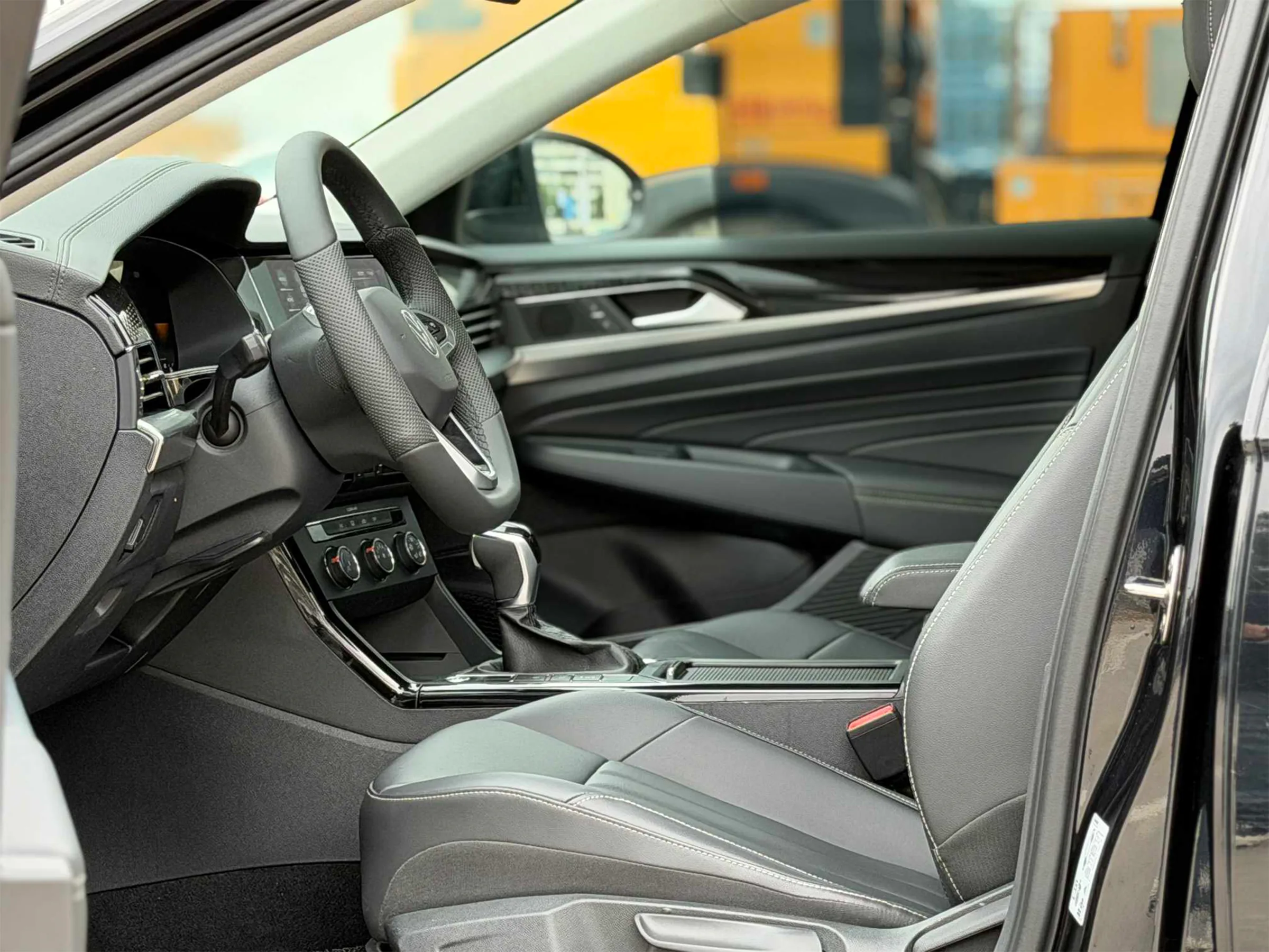 Volkswagen Passat 2023 280TSI Business Edition 10