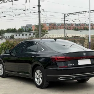 Volkswagen Passat 2023 280TSI Business Edition 4