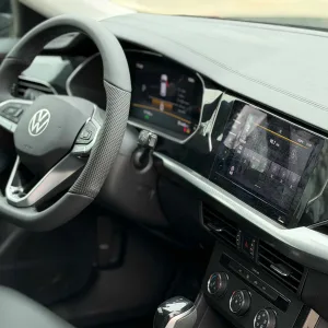 Volkswagen Passat 2023 280TSI Business Edition 8