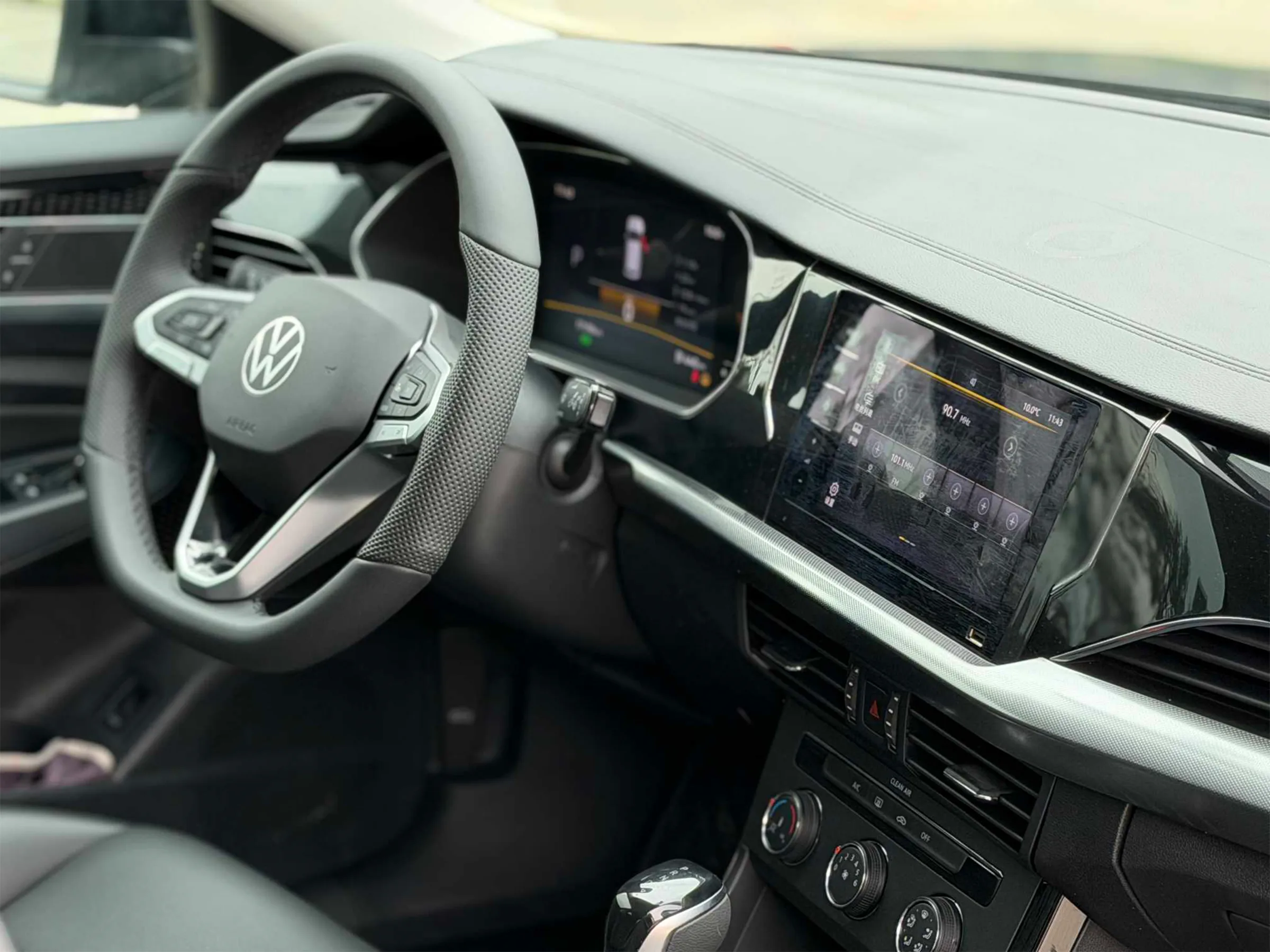 Volkswagen Passat 2023 280TSI Business Edition 8