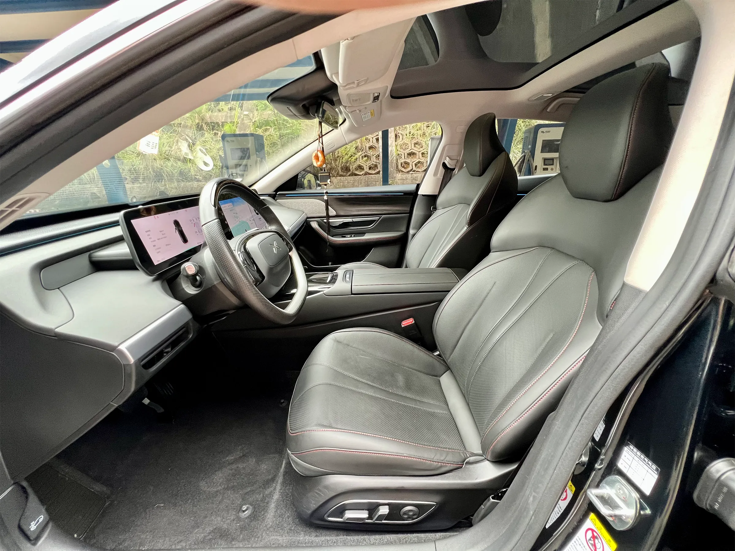 XPENG P7 2023 586E 10